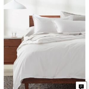 Luxurious Nordstrom White Duvet set Bedding Set Queen size